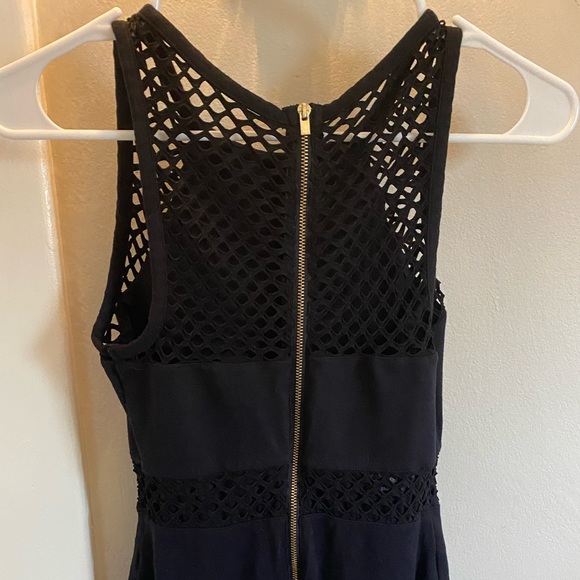 Express knee length w/ mesh cutout size 0 - Picture 4 of 6